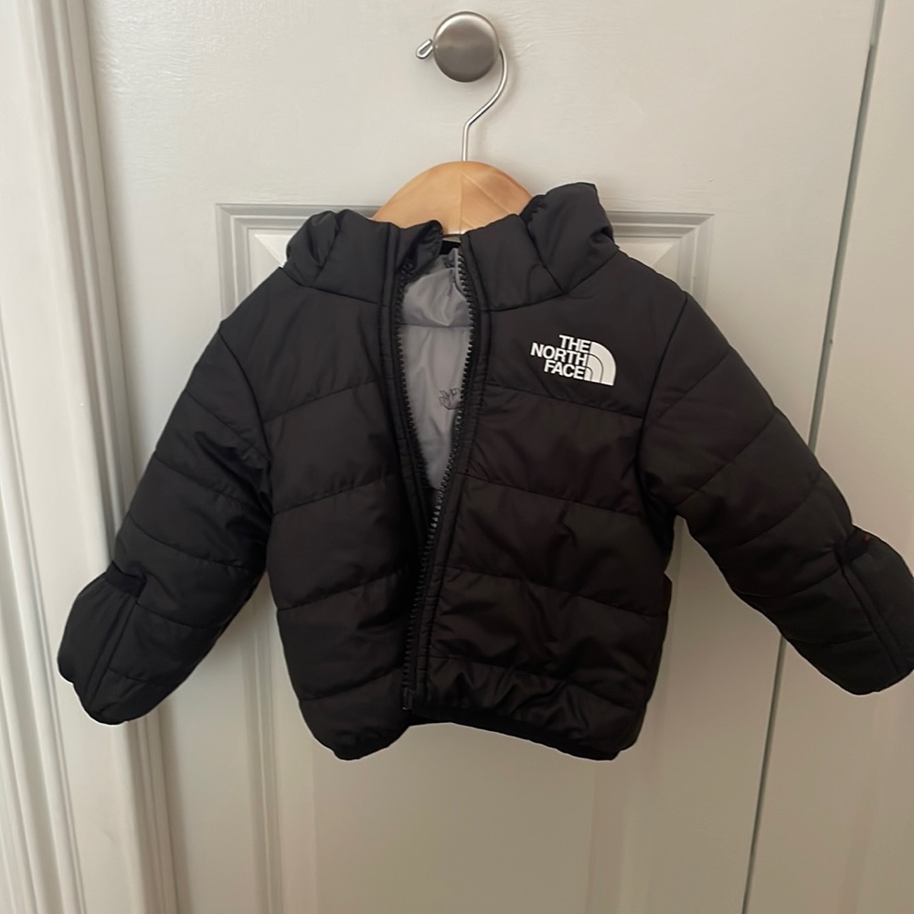 North Face Reversible puffer jacket for infants size 6 months